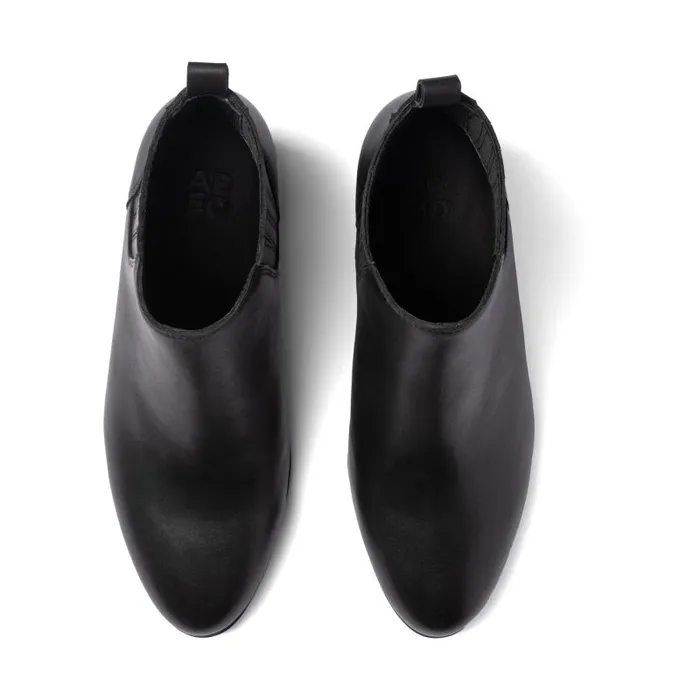 ABEO Plaza Chelsea Metatarsal Black Womens Abeo Boots