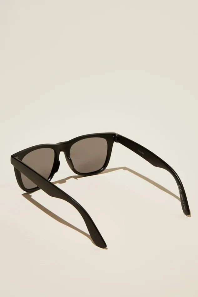 Beckley Polarized Sunglasses Matte Black Smoke Men Cotton On Sunglasses Beckley Polarized Sunglasses Matte Black Smoke Men Cotton On Sunglasses