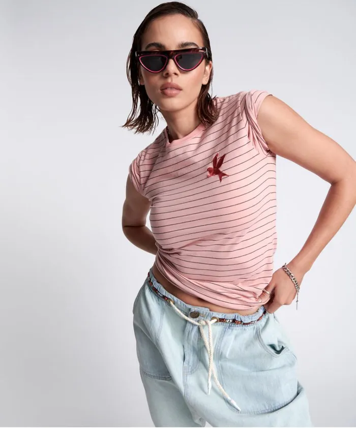 BOWER BIRD EMBROIDERED LOGO FITTED TEE PINK Women One Teaspoon Tees and Tanks BOWER BIRD EMBROIDERED LOGO FITTED TEE PINK Women One Teaspoon Tees and Tanks