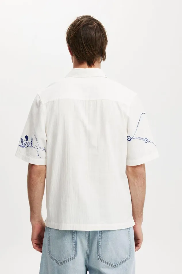 Cabana Short Sleeve Shirt White Floral Men Cotton On Shirts and Polos Cabana Short Sleeve Shirt White Floral Men Cotton On Shirts and Polos