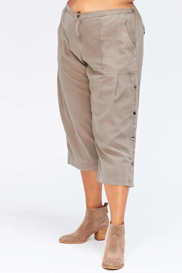 Clothing Crops XCVI Snap Detail Trouser Wren