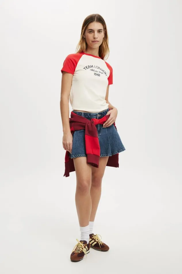 Fitted Graphic Lcn Raglan Longline Tee Team London Scarlet Red Cregraveme Fraiche Women Cotton On Tops Fitted Graphic Lcn Raglan Longline Tee Team London Scarlet Red Cregraveme Fraiche Women Cotton On Tops