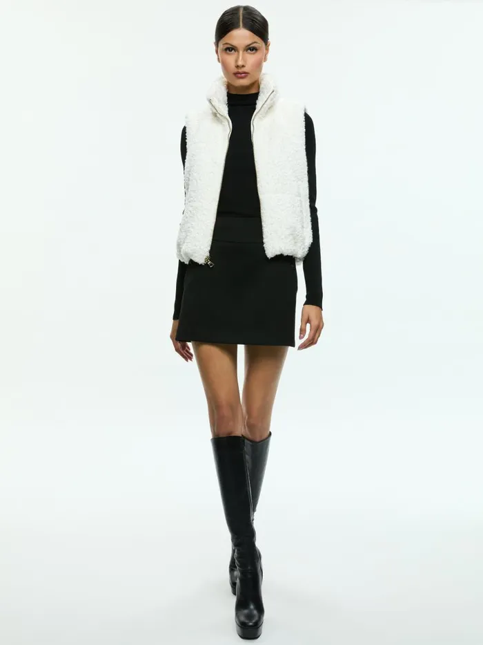 Jackets Coats Women Alice Olivia ROBENA TEDDY PUFFER VEST WITH DETACHABLE HOOD Off White