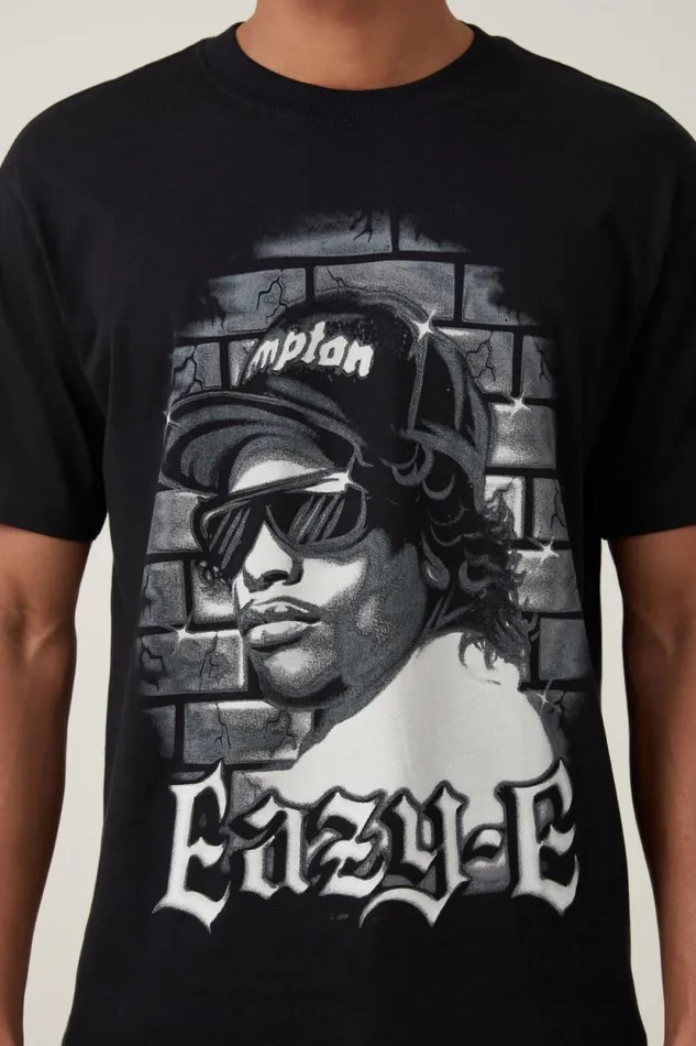Loose Fit Music TShirt Lcn Mt Blackeazy E 8211 Airbrush Men Cotton On Tees and Tanks Loose Fit Music TShirt Lcn Mt Blackeazy E 8211 Airbrush Men Cotton On Tees and Tanks