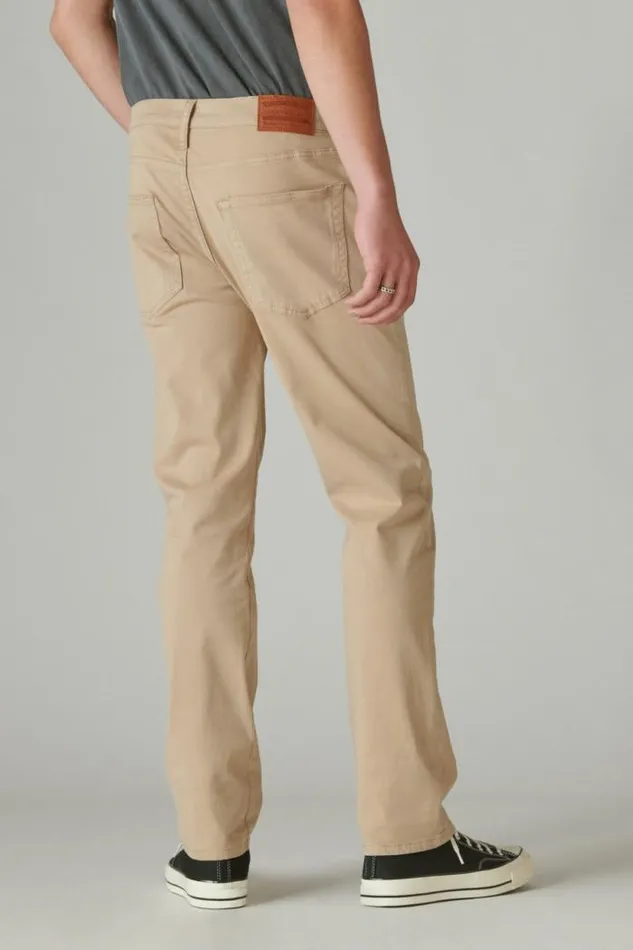 Lucky Brand 223 Straight Sateen Stretch Jean Sand Men Pants