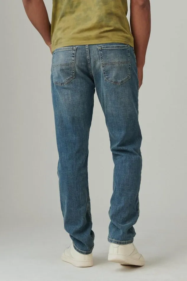 Lucky Brand 410 Athletic Straight Jean Meanders Men Jeans