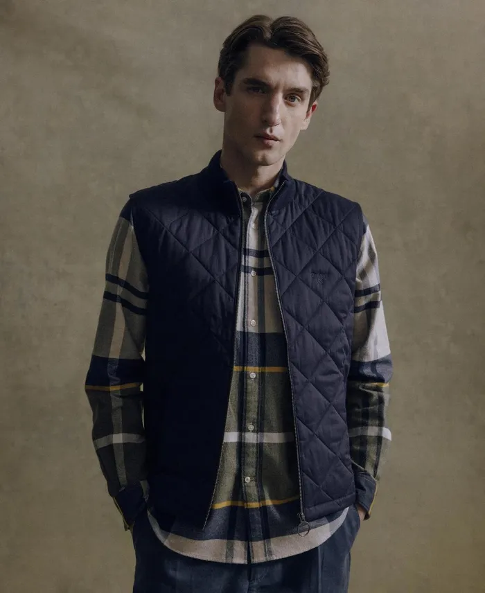 Men Vests Barbour Essential Box Quilt Gilet Charcoal Marl