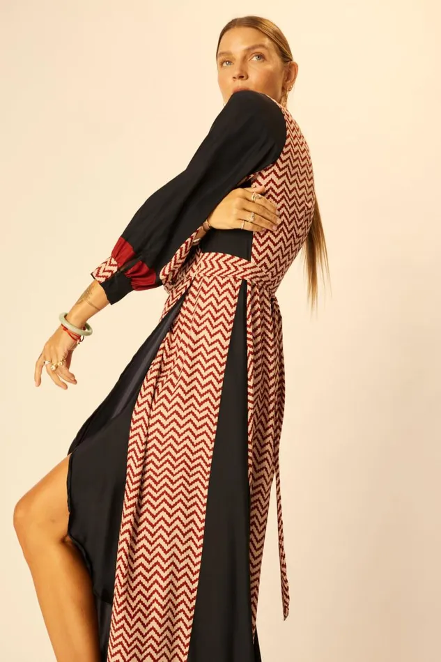 Natalie Martin KATE LONG SLEEVE MAXI Block Zigzag Noire Shop Dresses