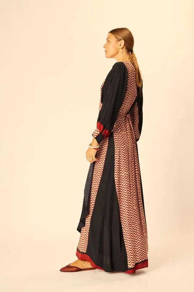 Natalie Martin KATE LONG SLEEVE MAXI Block Zigzag Noire Shop Dresses