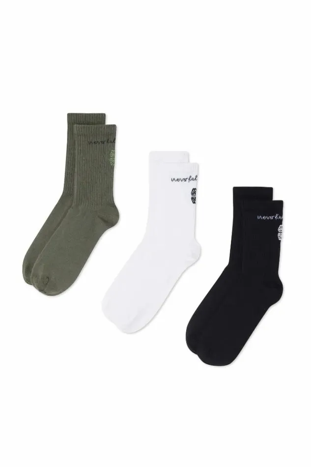 Never Fully Dressed Scroll Socks Women Activewear