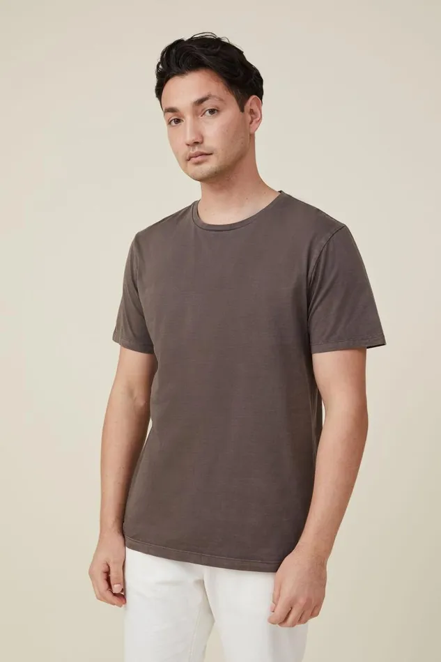 Organic Regular Fit Crew TShirt Washed Chocolate Men Cotton On Tees and Tanks