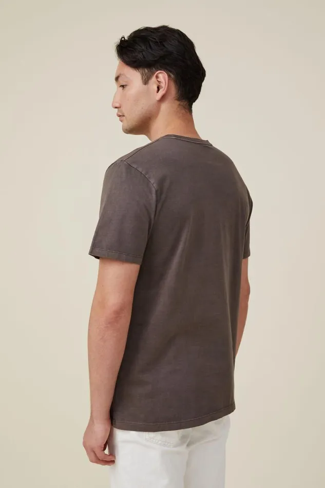 Organic Regular Fit Crew TShirt Washed Chocolate Men Cotton On Tees and Tanks