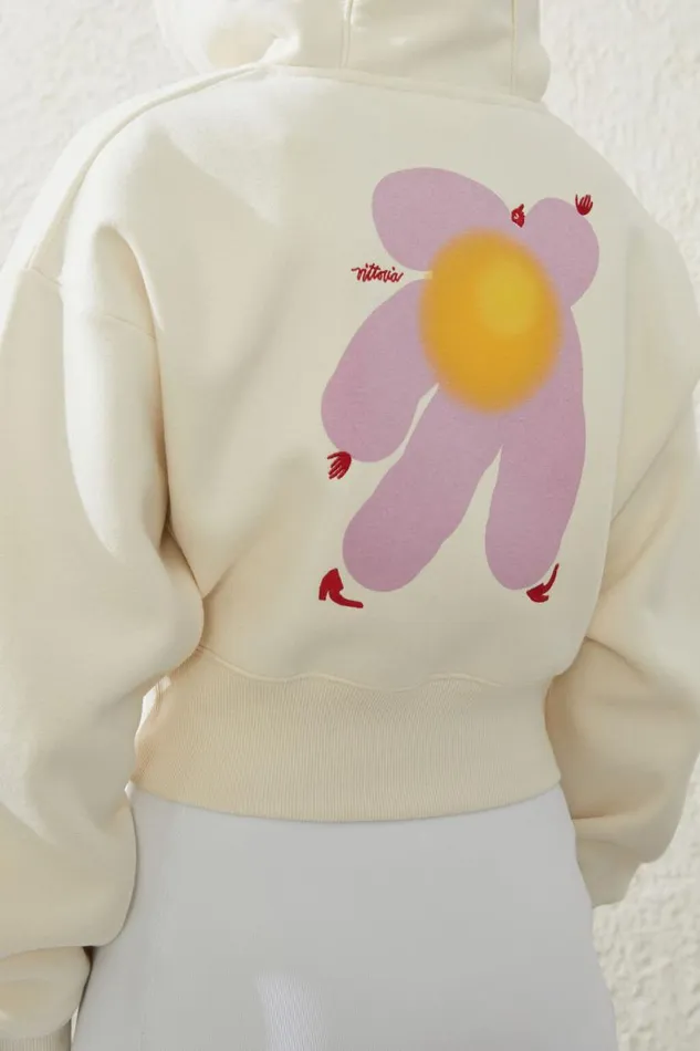 Plush Essential Graphic Cropped Zip Through Coconut Milklcn Amber Vittoria Women Cotton On Sweats and Hoodies Plush Essential Graphic Cropped Zip Through Coconut Milklcn Amber Vittoria Women Cotton On Sweats and Hoodies
