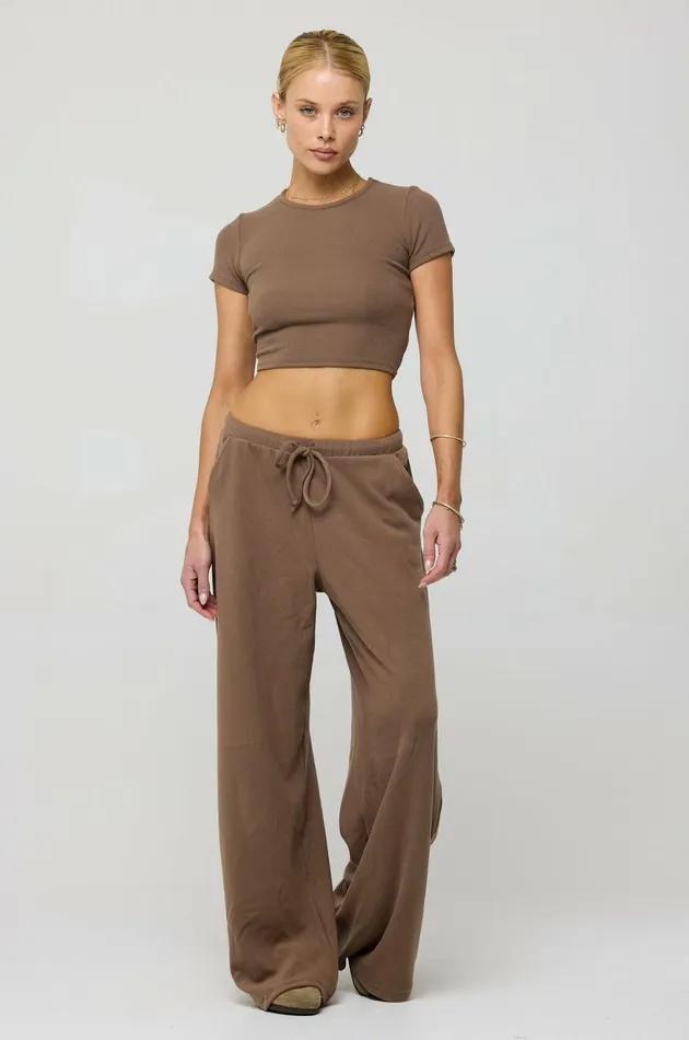 RESA Baby Tee Rib In Chai Women Lounge
