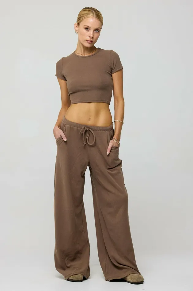RESA Baby Tee Rib In Chai Women Lounge