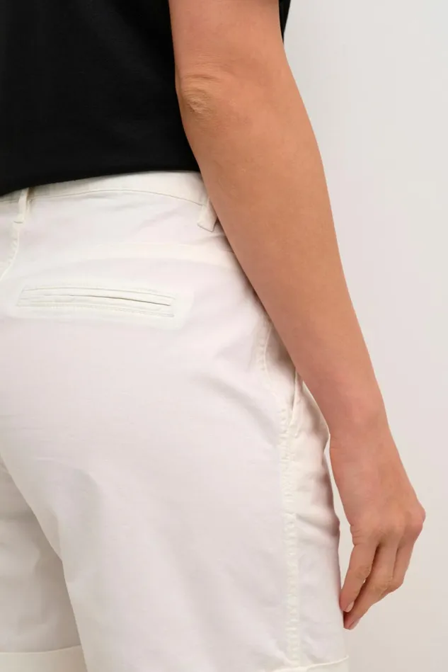 Shorts Women CULTURE CUbrita Shorts Spring Gardenia