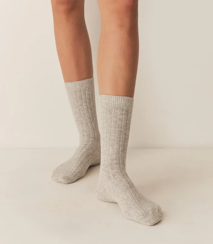 Socks and Tights Women DEN Collgien Merino Cashmere Ribbed Crew Socks Gris Clair Socks and Tights Women DEN Collgien Merino Cashmere Ribbed Crew Socks Gris Clair