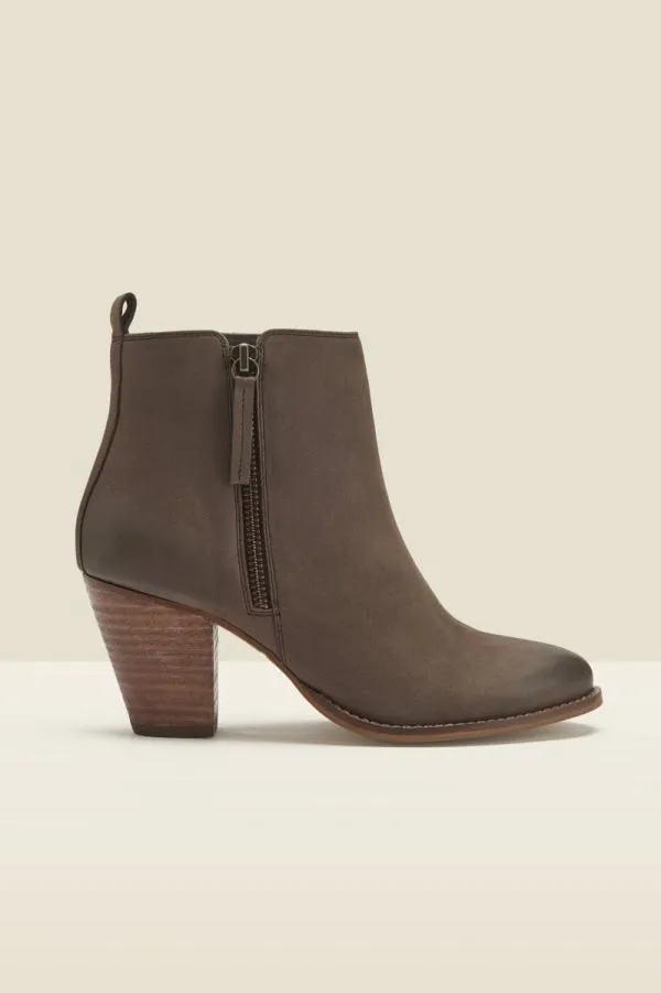 Sosandar Boots Women April Taupe Leather Zip Heeled Ankle Boot