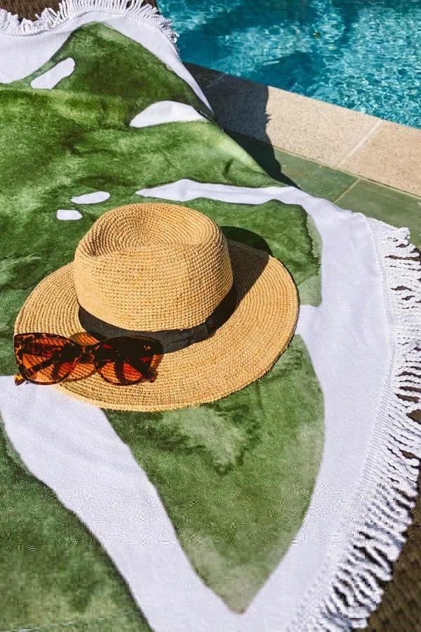 Sosandar Swim and Beachwear Women Green and White Leaf Microfibre Chic Towel Green White