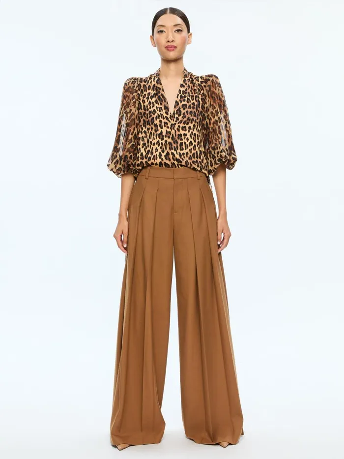 Tops Women Alice Olivia ILAN BUTTON FRONT BLOUSE Spotted Leopard Dark Tan