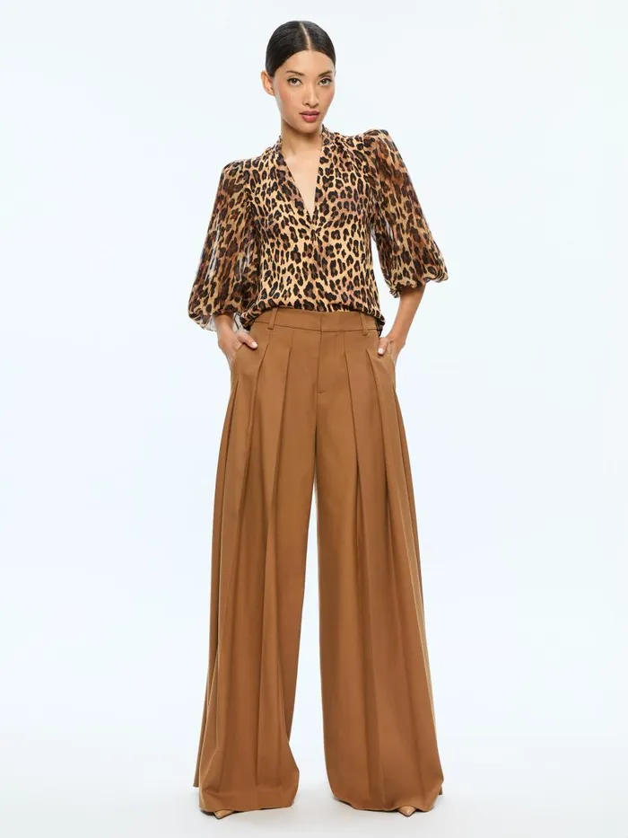Tops Women Alice Olivia ILAN BUTTON FRONT BLOUSE Spotted Leopard Dark Tan