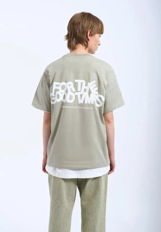 Trooper Tee 8211 Seagrass The Good Times Seagrass The Good Times Men Dr Denim Tees and Longsleeves