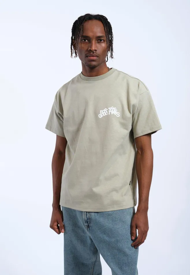 Trooper Tee 8211 Seagrass The Good Times Seagrass The Good Times Men Dr Denim Tees and Longsleeves