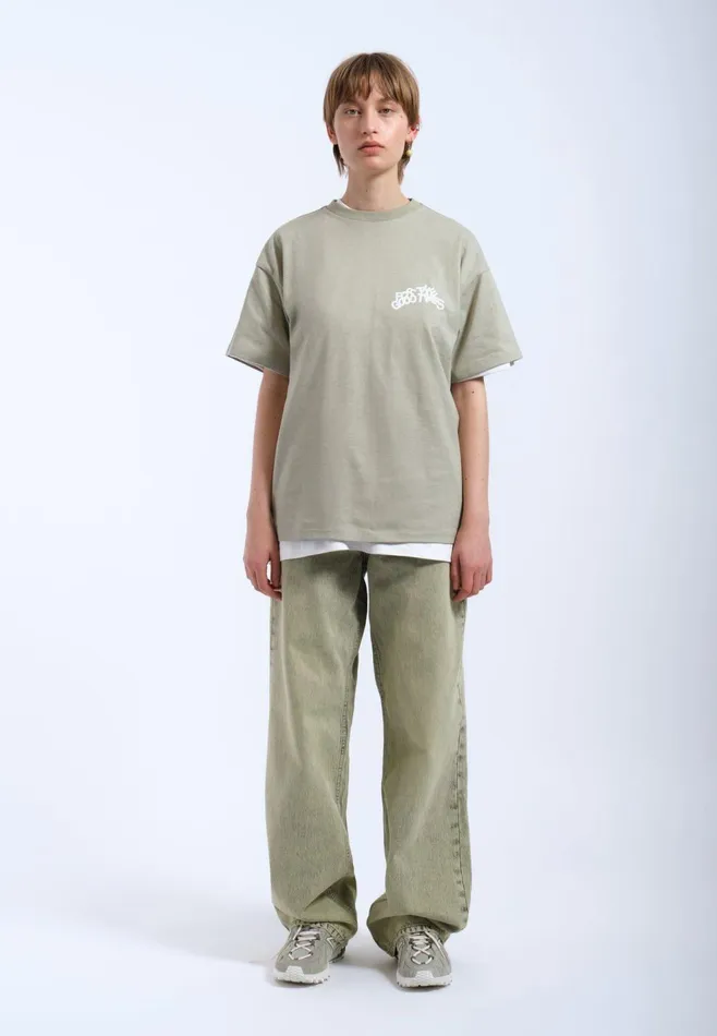 Trooper Tee 8211 Seagrass The Good Times Seagrass The Good Times Men Dr Denim Tees and Longsleeves