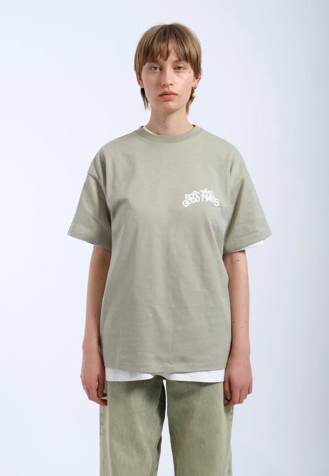 Trooper Tee 8211 Seagrass The Good Times Seagrass The Good Times Men Dr Denim Tees and Longsleeves