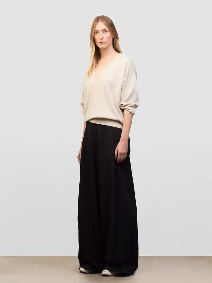 Women Begg X Co Sweaters Jade VNeck Cashmere Sweater Earl Grey