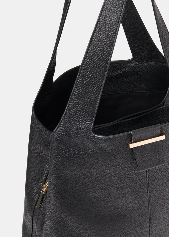 Women Leather Whistles Black Dia Tote Bag