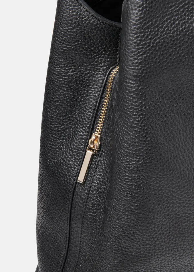 Women Leather Whistles Black Dia Tote Bag