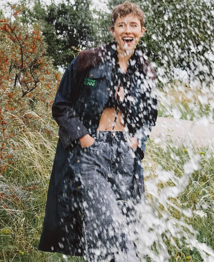 Women Waxed Jackets Barbour X GANNI Burghley Wax Jacket Navyclassic Women Waxed Jackets Barbour X GANNI Burghley Wax Jacket Navyclassic